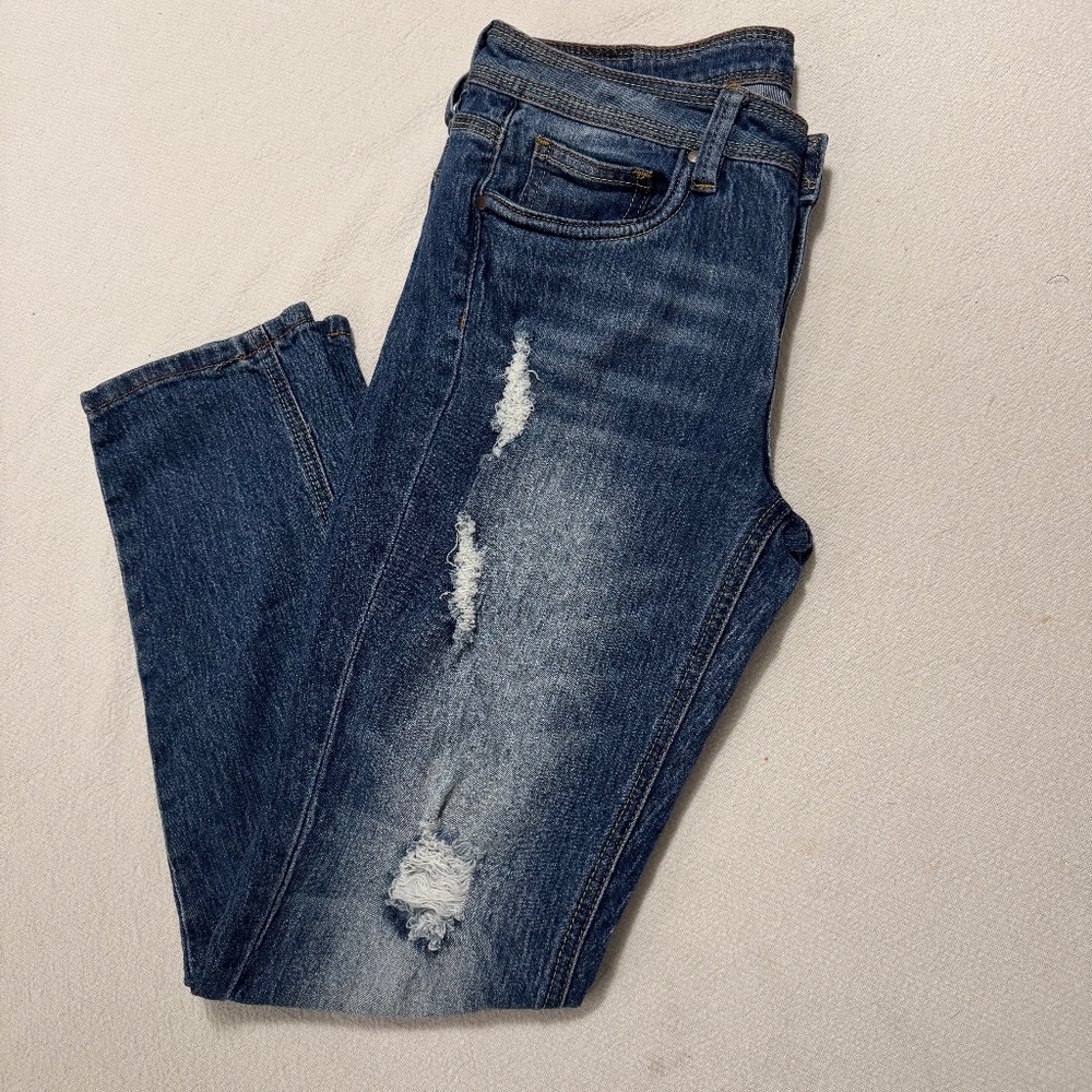 Juniors' Dollhouse Size 9 Charley Distressed Cropped Skinny Jeans with Whiskers